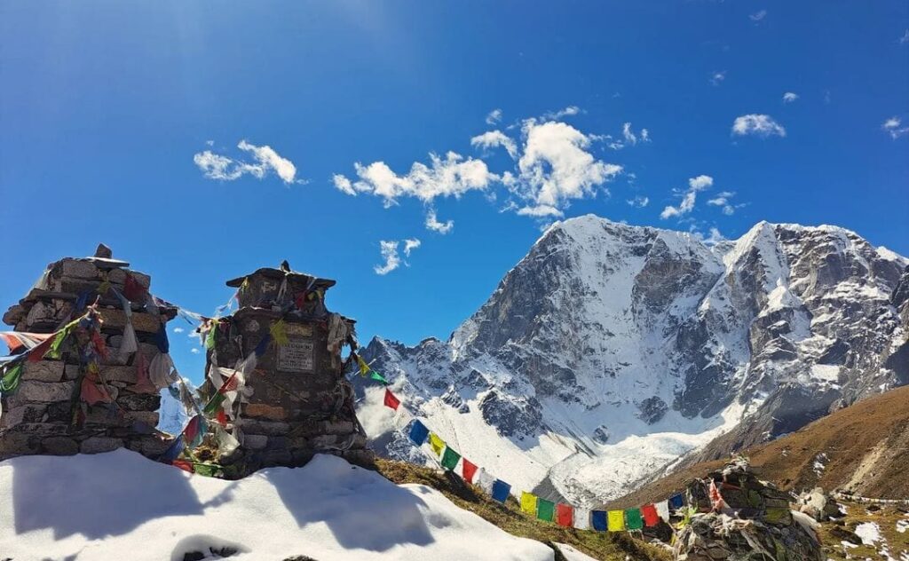 Teaching Experience at the Women's Empowerment Center 2 Everest Base Camp Trek