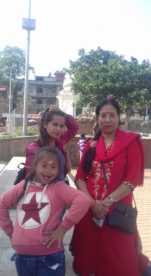 Volunteer's help at Disability Centre 4 Volunteer's help at Disability Centre