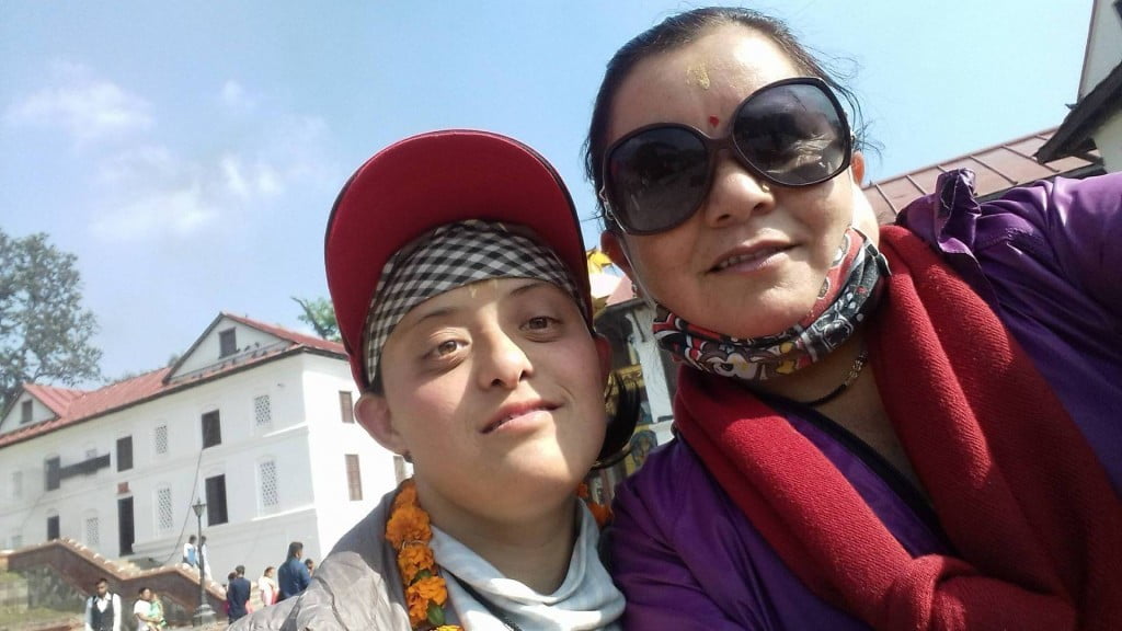 Volunteer's help at Disability Centre 8 Volunteer's help at Disability Centre