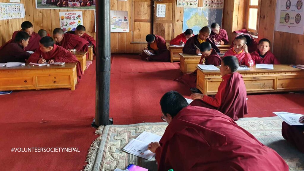 Best summer volunteer programs 1 teaching-english-to-buddhist-monks-in-salleri